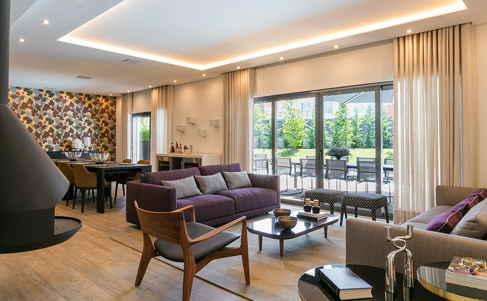 Renata Buischi | QuartoSala | Cascais, Pt