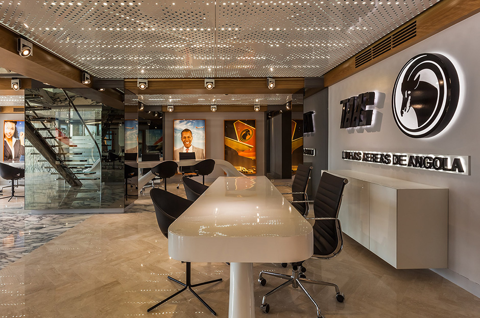 Cipro Group | Loja TAAG | 2014 - Luanda, Angola - fotografia de interiores e arquitectura | interiors and architectural photography