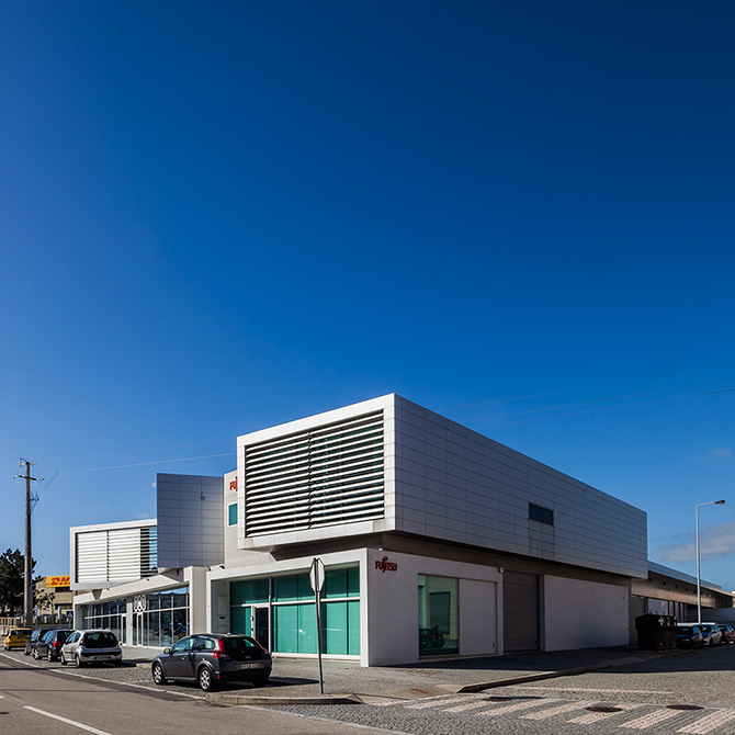 Lucios - 70 anos - Edifício Industrial | 2014 - Vilar do Pinheiro, Pt - fotografia industrial | industrial photography