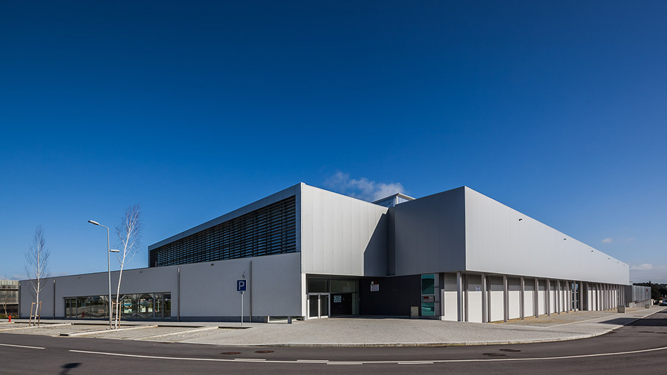 Lucios - 70 anos - Edifício Industrial | 2014 - Vilar do Pinheiro, Pt - fotografia industrial | industrial photography